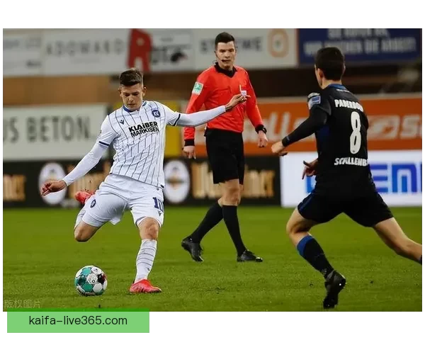 精准解析足球比赛胜负走向，助你轻松掌握比分竞猜秘诀